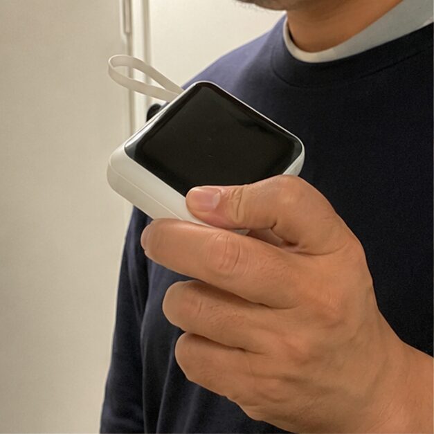 モバイルバッテリー 外観